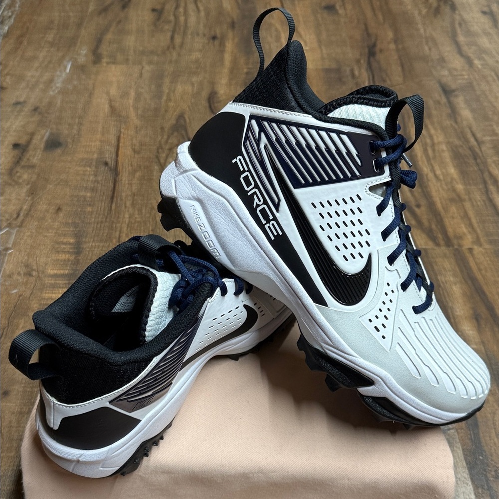 Nike Mens Force Savage Pro Premium Football Cleats